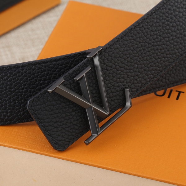 激安ルイヴィトンベルト背面デザイン